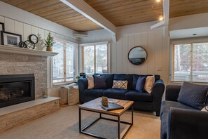 Flat-screen TV, fireplace