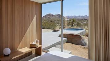 2 slaapkamers, een strijkplank/strijkijzer, reisbedje, wifi