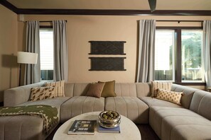 TV, Netflix, Hulu, streaming services