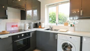 Fridge, dishwasher, electric kettle, toaster