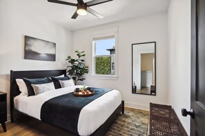 Unclassified image, 3 of 18, button - Beautiful Luxury Renovation | Near Downtown (Nashville)