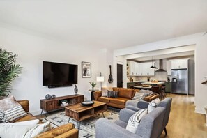 Unclassified image, 2 of 18, button - Beautiful Luxury Renovation | Near Downtown (Nashville)