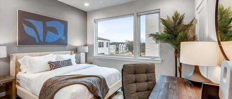 8 Schlafzimmer, Bügeleisen/Bügelbrett, Reisekinderbett, kostenloses WLAN