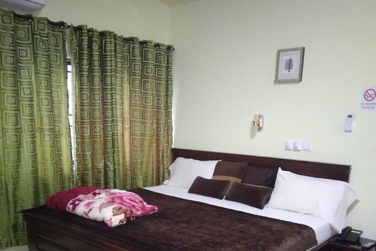Quarto casal | Ferros/tábuas de passar roupa, Wi-Fi de cortesia