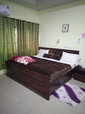 Tabla de planchar con plancha y wifi gratis 