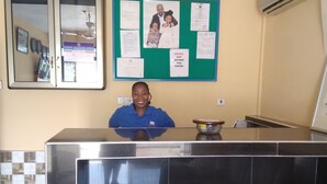 Unclassified image, 2 of 8, button - KROBIA EXECUTIVE LODGE (Accra)