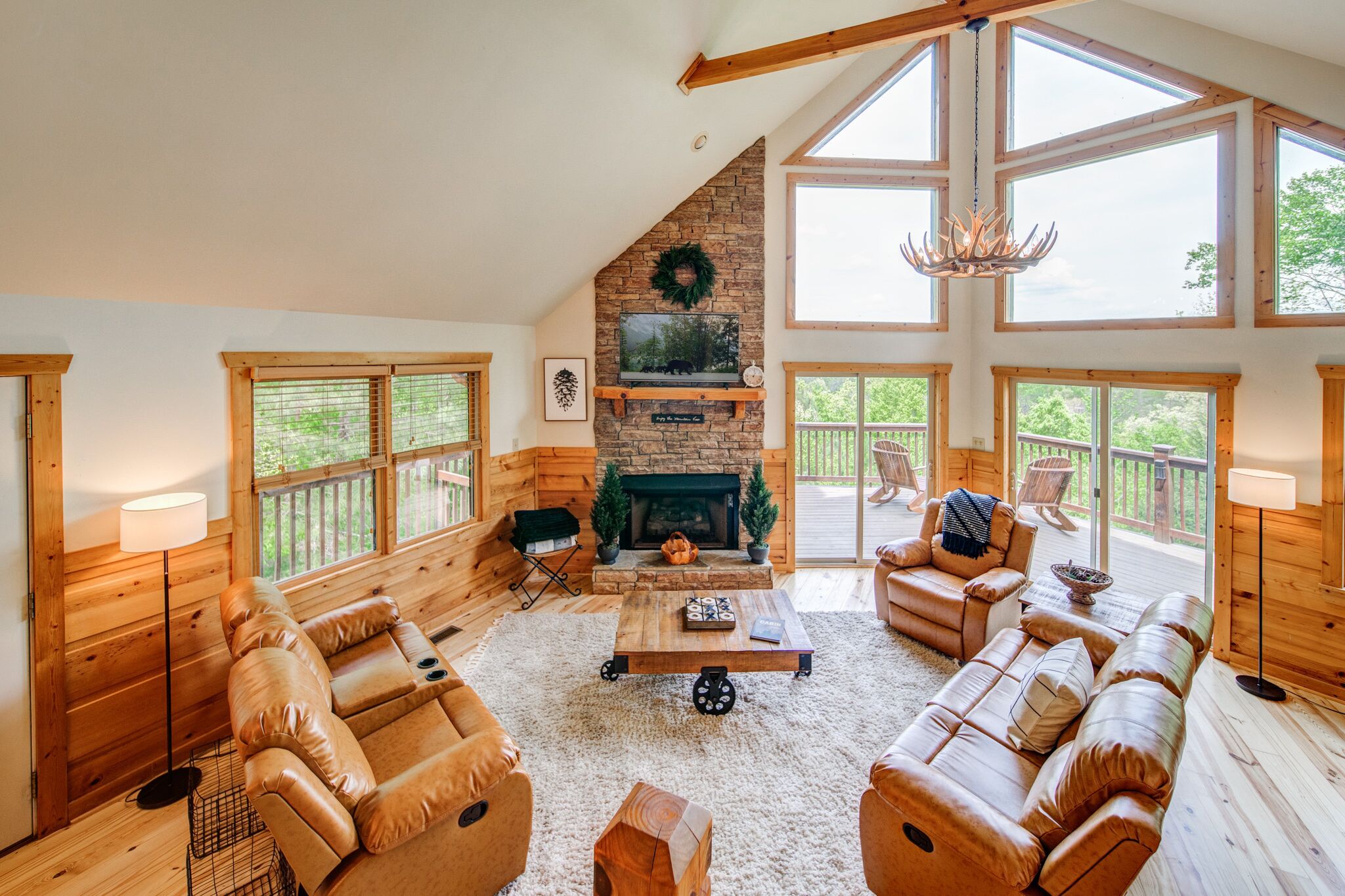 Four Bear Hideaway | Coosawattee River Resort!