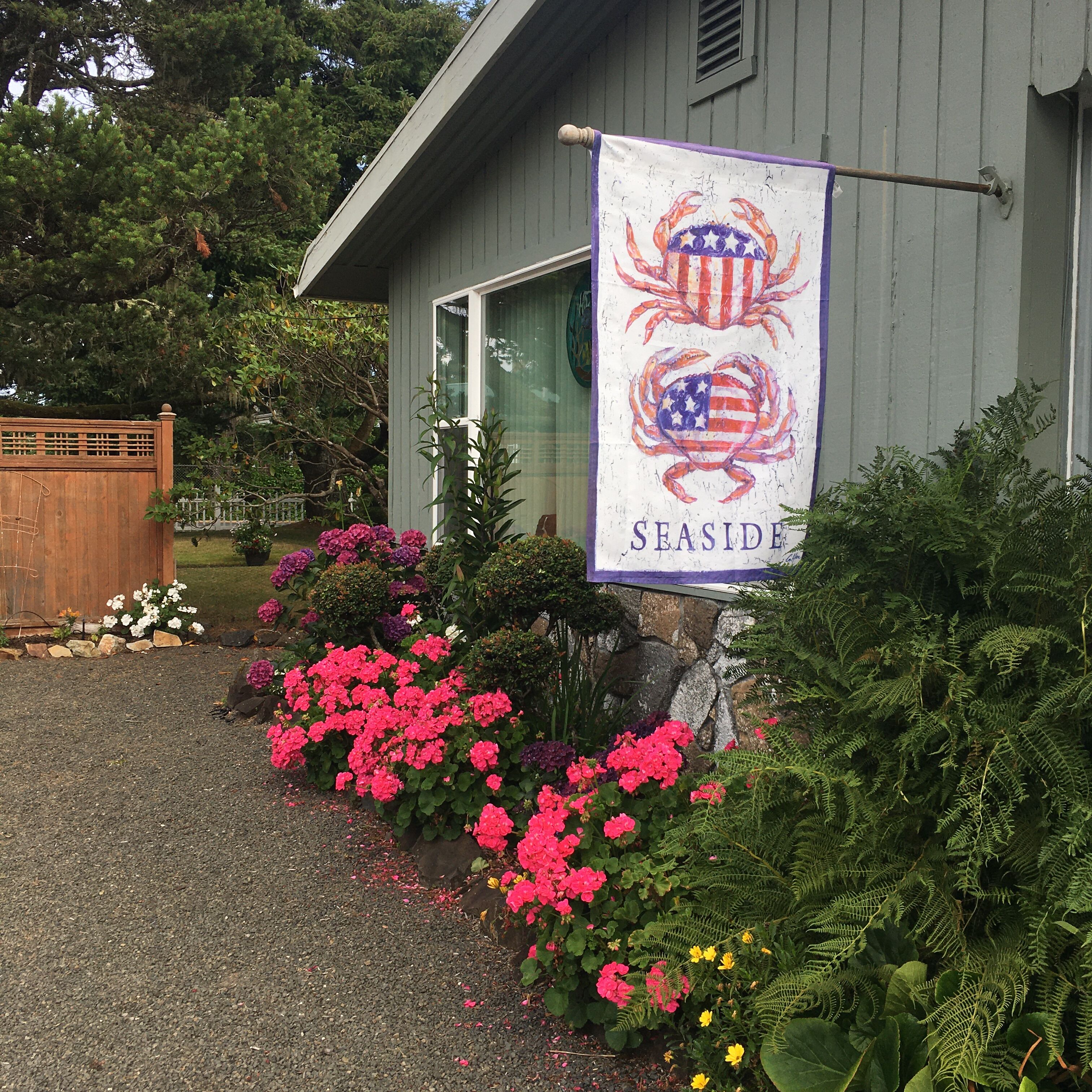 420 Ave T - Gardeners Paradise