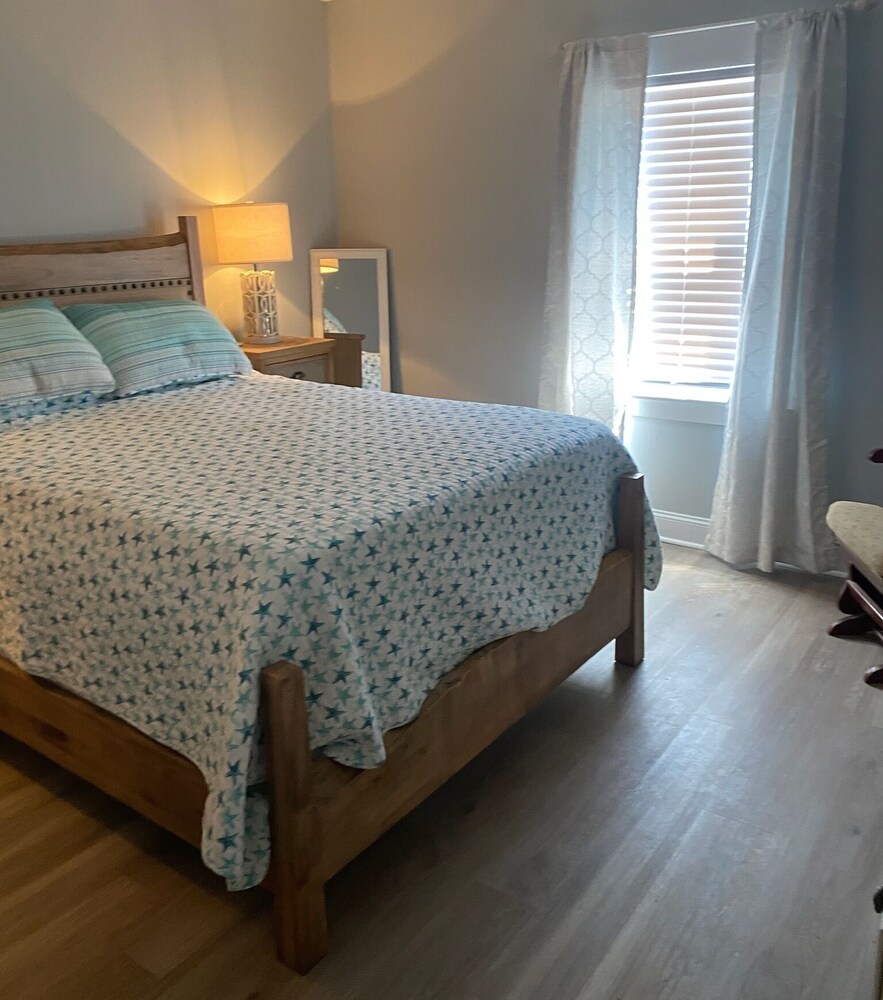 The Sugar Shack close to Atlantic Beach Bridge Morehead City Vrbo