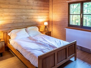 Chalet | 4 chambres, ameublement personnalisé, fer et planche à repasser