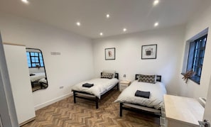 2 habitaciones, wifi gratis y ropa de cama