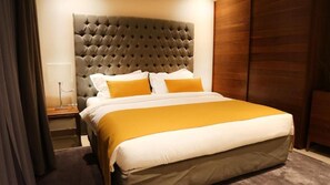Soundproofing, iron/ironing board - Rafa - Al Nuzhah          (Riyadh)
