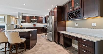 The Haven - Spacious Safe Home In Beautiful Boise 3 Bedroom Home by RedAwning