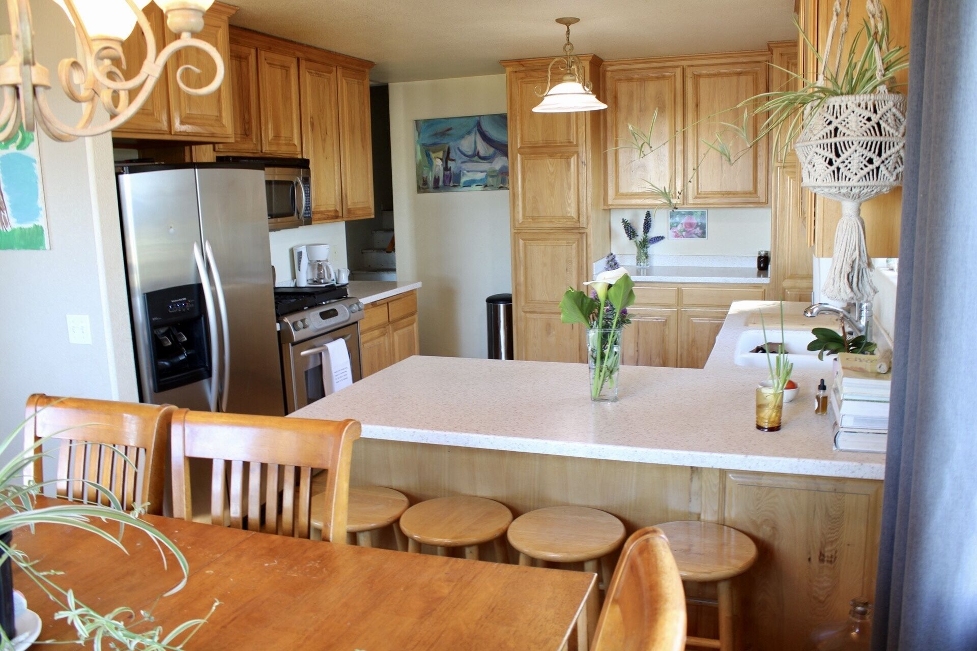 Whitewater Ocean Views, Walk to Beaches, Family Friendly
