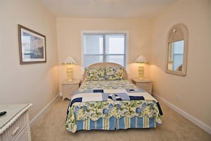 2 bedrooms, WiFi - Ocean Club B302, Oceanfront Condo in Indian Beach, NC! (Indian Beach)