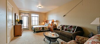 Unit 433b Efficiency 1bd/ 1 Ba Condo Condo