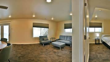 House, 3 Bedrooms | Interior