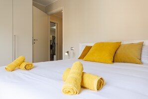 Appartamento Comfort | Postazione laptop, ferro/asse da stiro, Wi-Fi gratuito, lenzuola