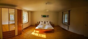 3 bedrooms, WiFi