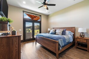 1 bedroom, WiFi, bed sheets - The Cottage at Heritage Hill (Sugarcreek)