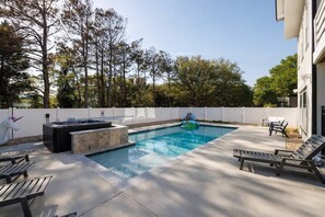 Pool - Aurora 7 BR Elevator Theater Rec Room, Pool & Hot Tub (Corolla)