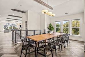 Dining - Aurora 7 BR Elevator Theater Rec Room, Pool & Hot Tub (Corolla)
