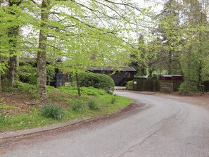 Cottage | Property grounds
