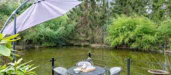 Arendonk Pondside Chalet