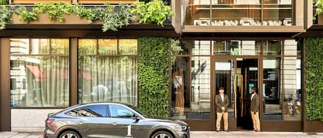 Entrée de l’hébergement