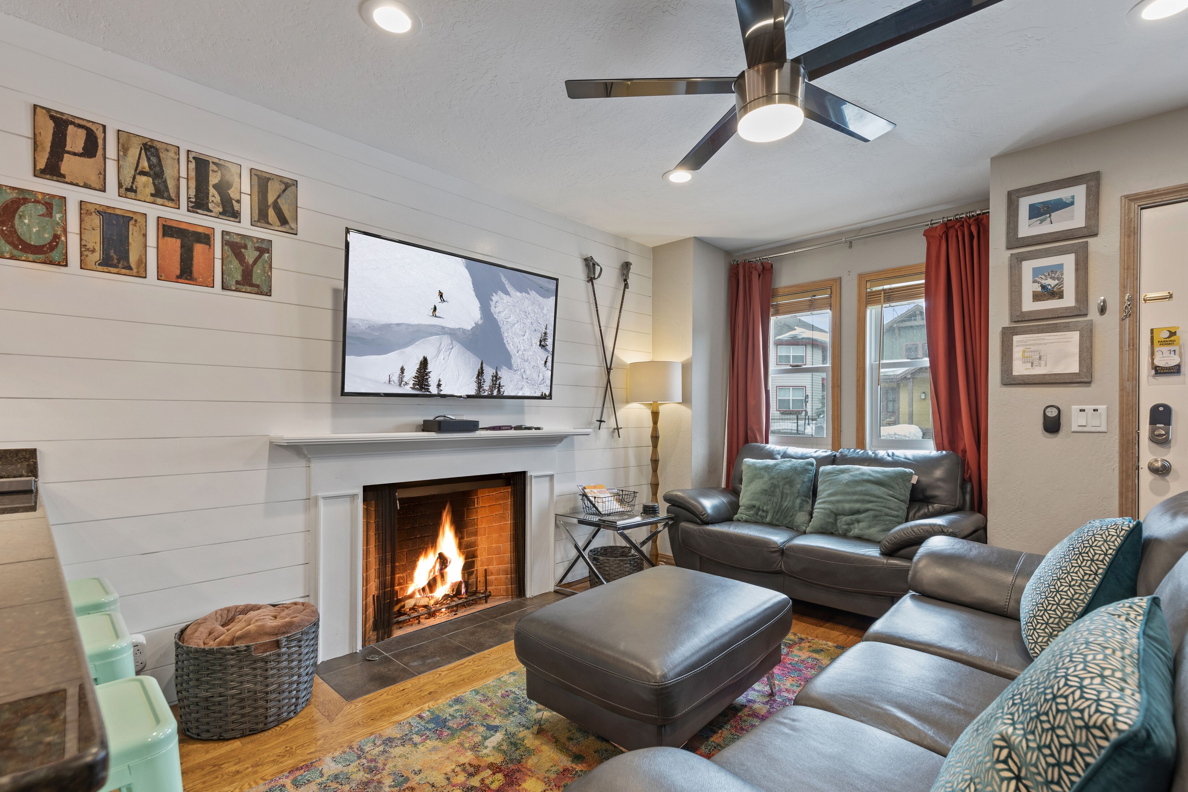 Cute Park City Condo w/Fireplace - walking distance to Park City Mountain Resort