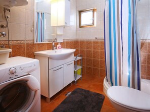Apartment | Bathroom | Shower, hair dryer - Apartments Boro - Two Bedroom Apartment With Terrace (Supetar)