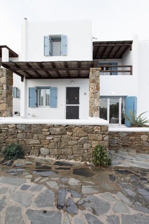Exterior - Dreamscape 3-Bedroom Mykonos Hideaway (Mykonos)