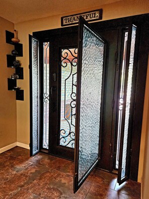 Interior - Discover AZ Casa Siesta: A Spacious Oasis in the Desert (Tempe)