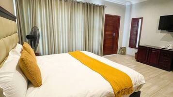 1 bedroom, premium bedding, down comforters, memory foam beds