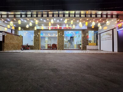 Phu Hong 1 Hotel（富虹一号酒店）