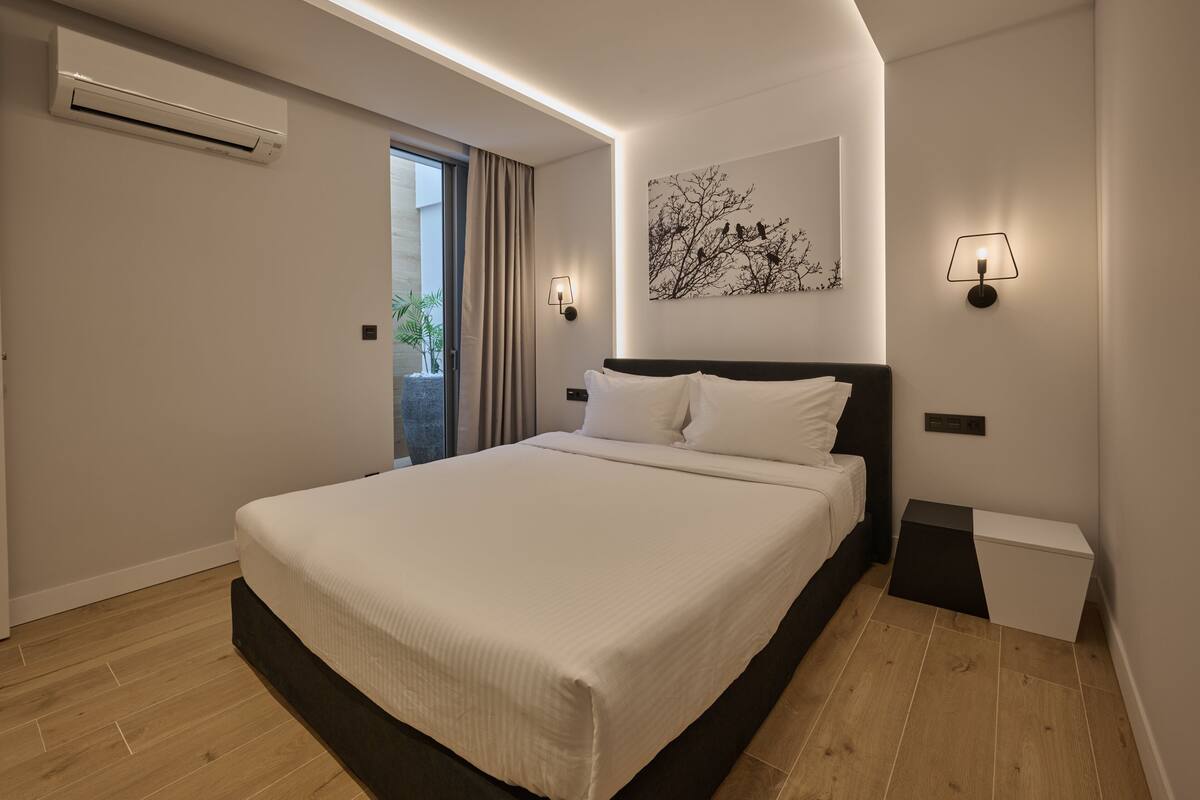มินิบาร์, ตู้นิรภัยในห้องพัก, Wi-Fi ฟรี, ผ้าปูที่นอน