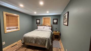 2 bedrooms, WiFi, bed sheets