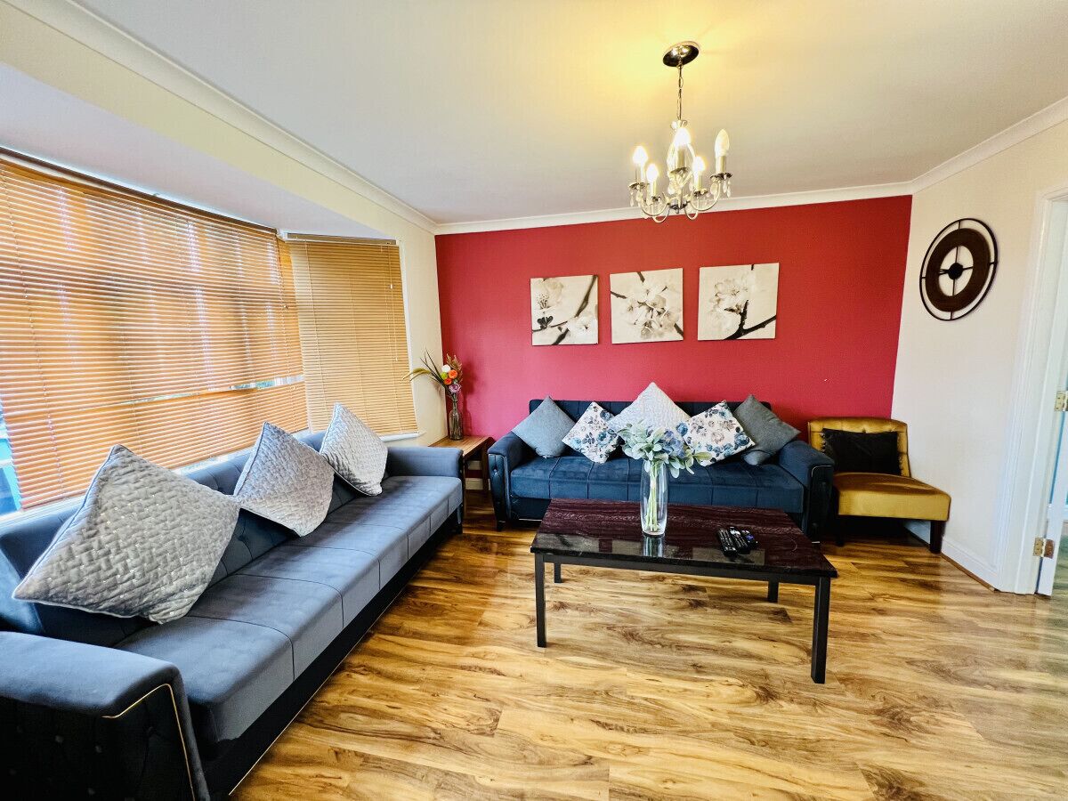 77 Smith Lane - 4 bed · The Elizabeth 4Bed House Windsor | Legoland By E2M