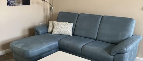 TV, DVD player