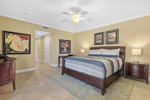 3 bedrooms, desk, iron/ironing board, free WiFi - ☀️Oceanfront Retreat for 8-Pool-Atlantic Villas 302☀️ (New Smyrna Beach)