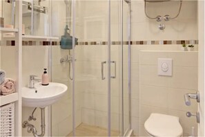 Apartamento | Baño | Ducha y secador de pelo