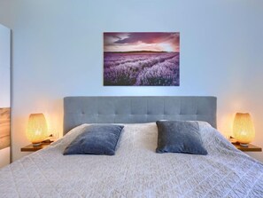 2 bedrooms, Internet