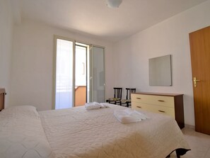 4 makuuhuonetta, internet