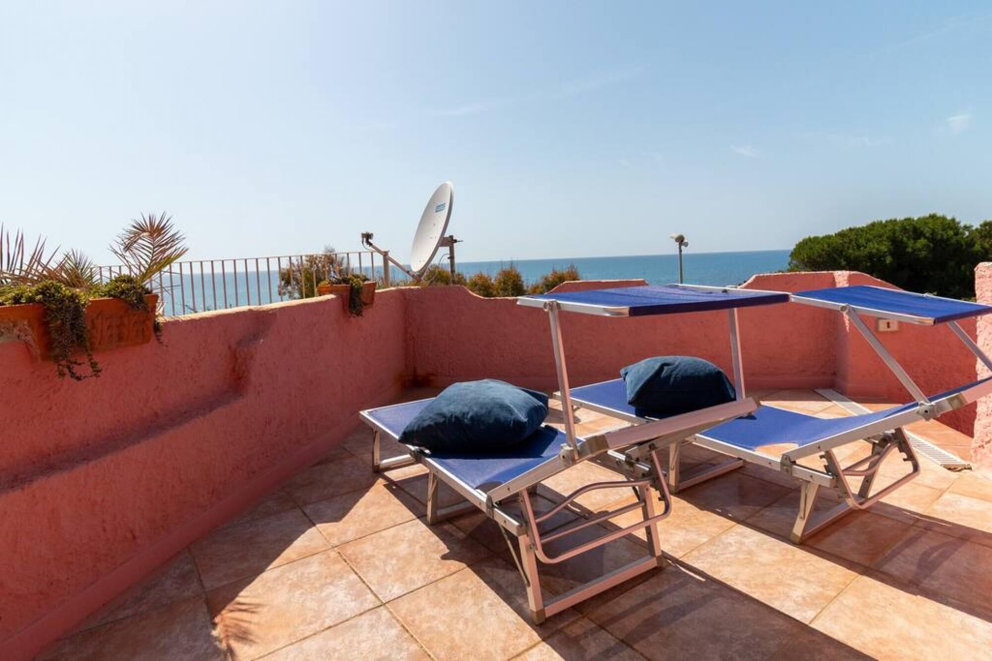 Welcomely - Josto Panoramic House