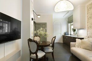 Appartement Standard | 2 chambres, rideaux dâobscurcissement, fer et planche Ă repasser