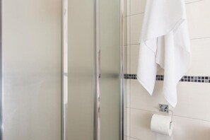 Apartment | Bathroom