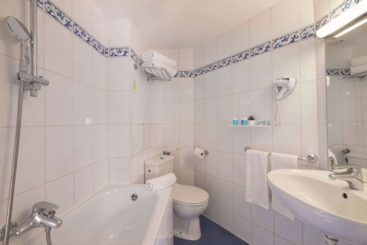 Hair dryer, towels