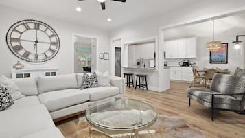 TV, fireplace, offices, computer monitors