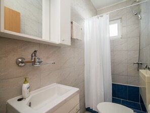 Apartment | Badezimmer | Dusche