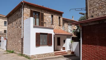 3 bedrooms